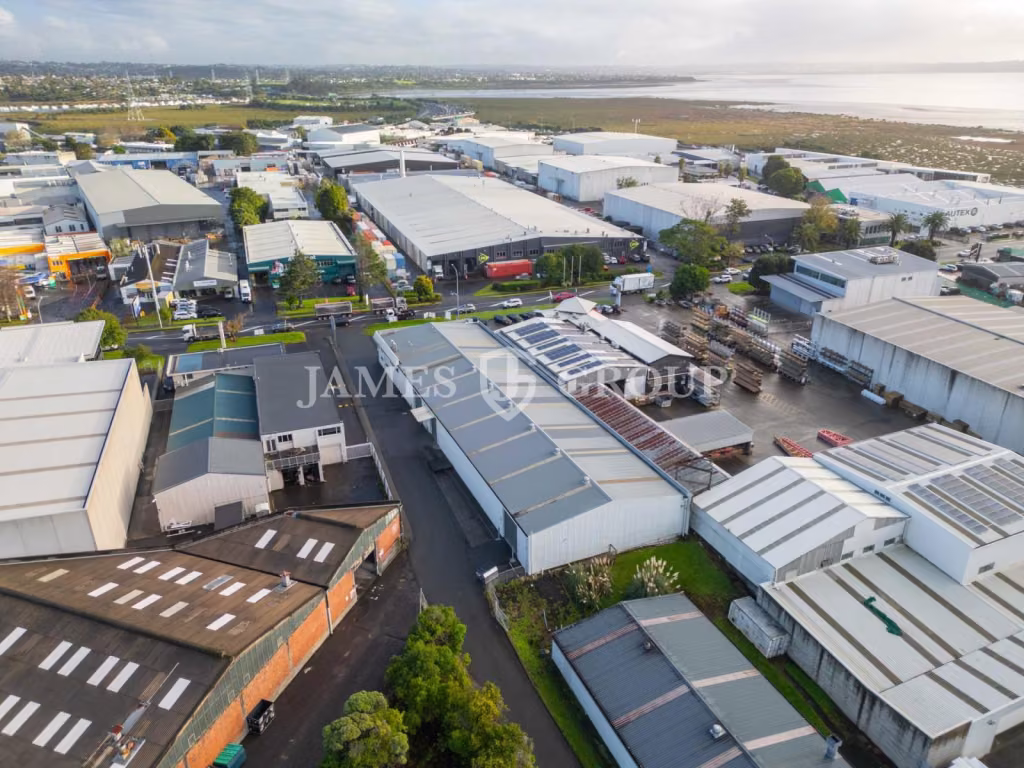 Prime Motorway Access W Massive Power | 1,640m²