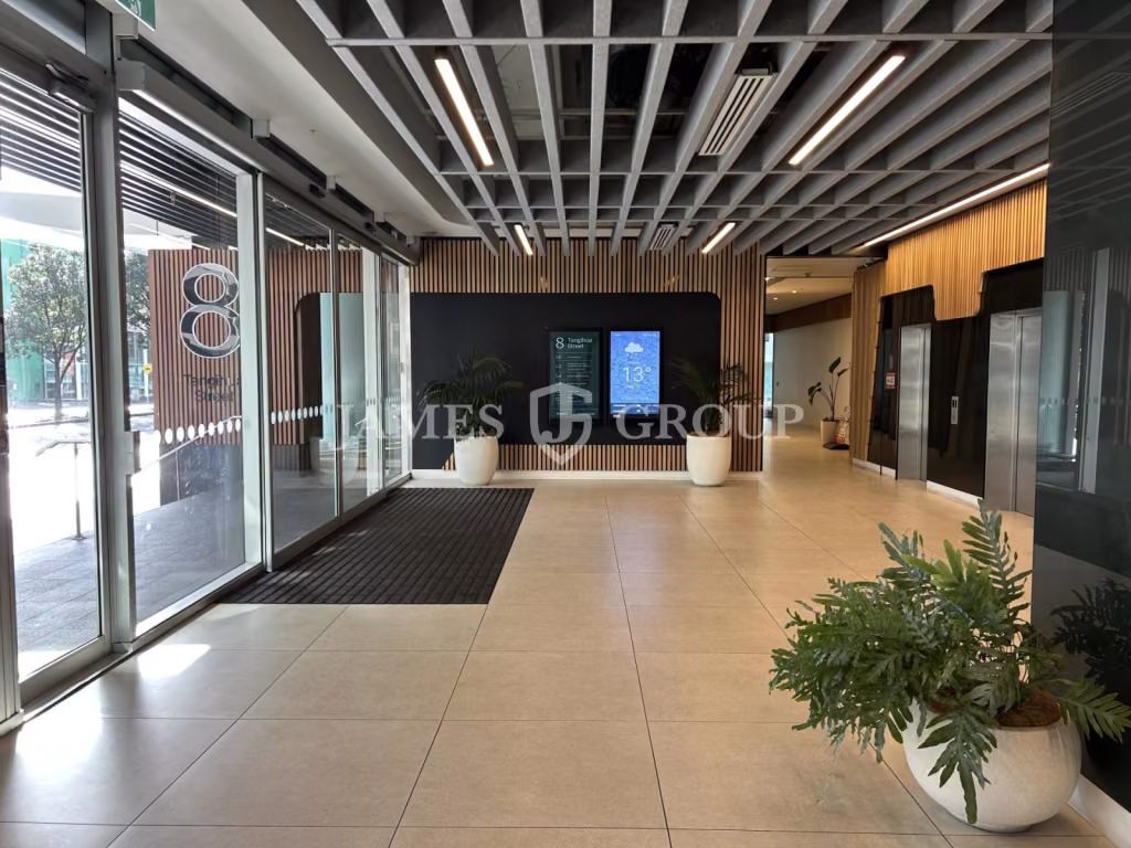 Modern Office With Café, Childcare & Harbour Views