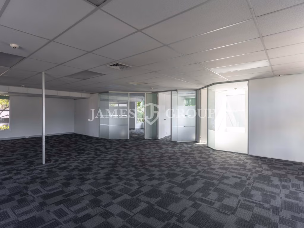 179m² Level 3 Space | Signage Opportunities