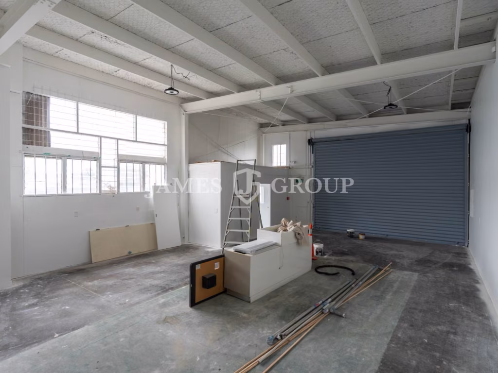 Freshly Refurbished 90m² Takanini Industrial