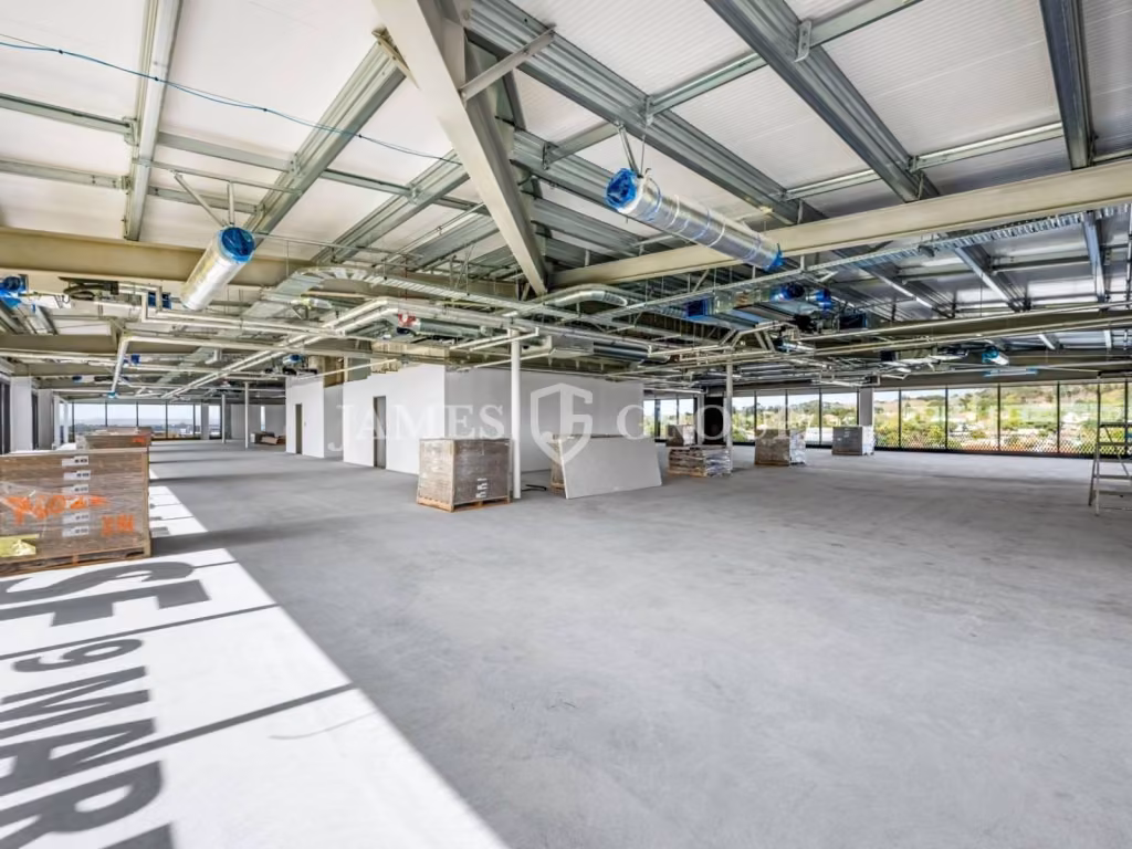 Premium Greenlane Office With Top-end Facilities