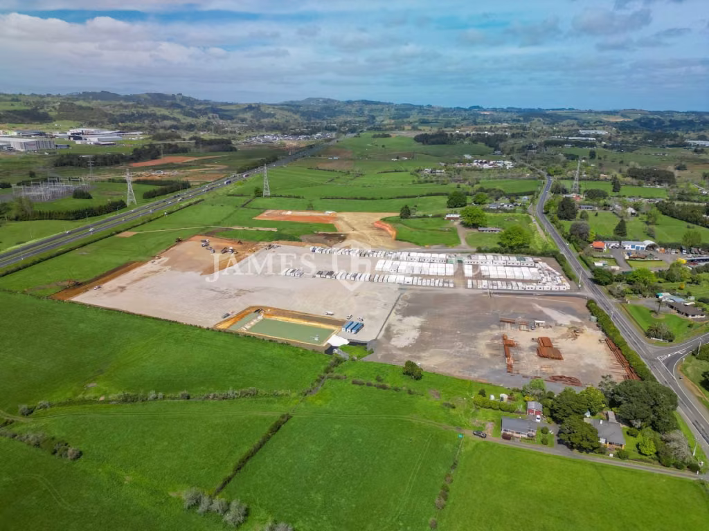 Metaled Yard With Full Utilities | 10,000m²