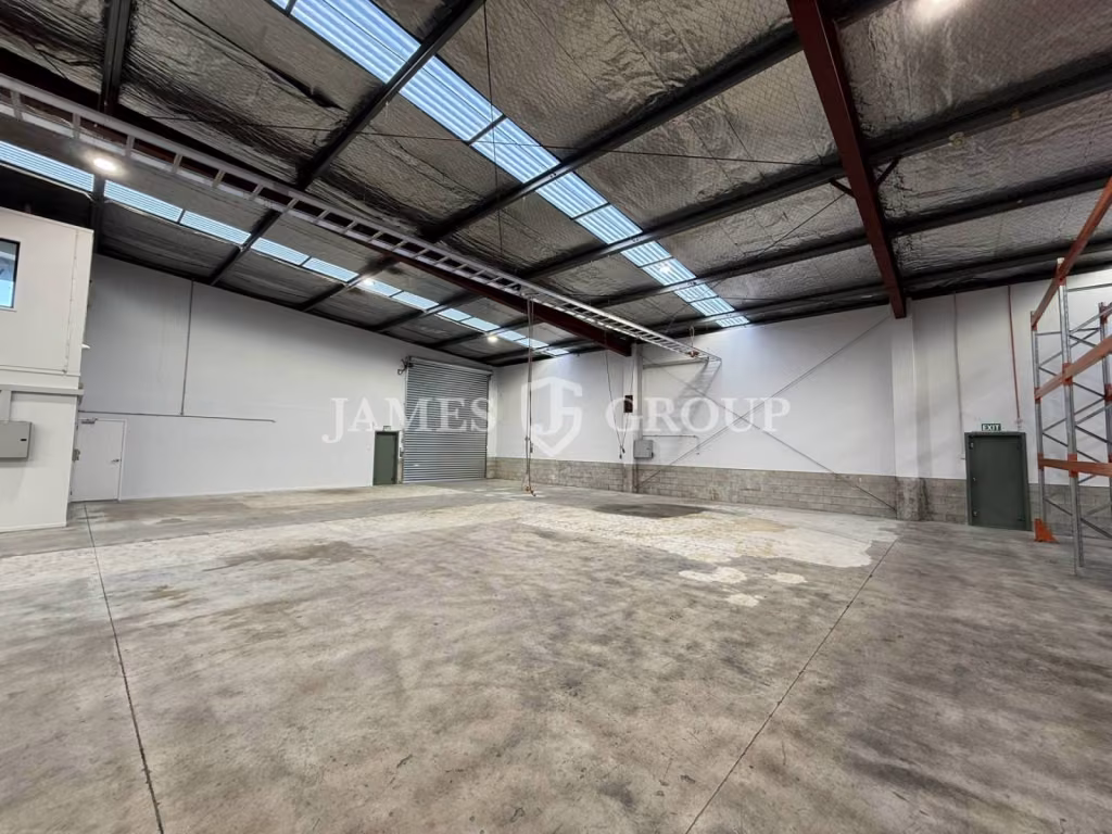 Versatile Industrial Warehouse | 1,502m²