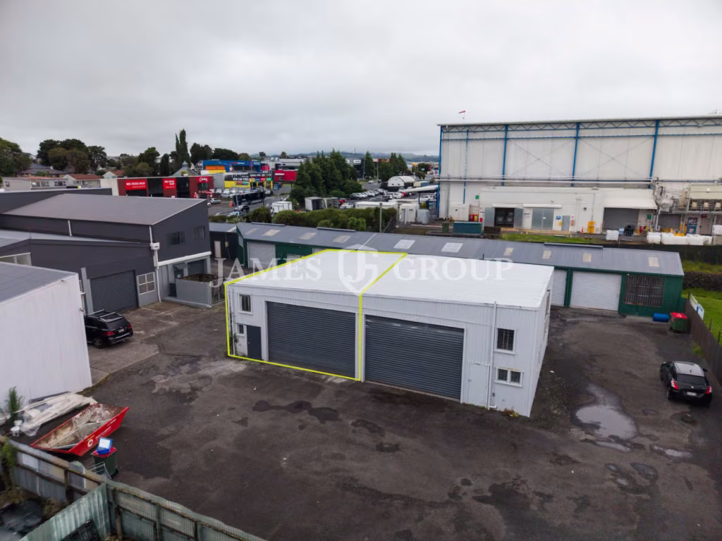 Refurbished 100m² Units On Great South Road