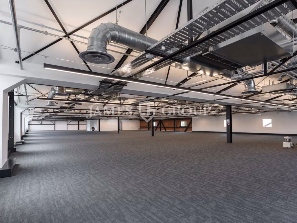 Recently Refurbished Greenlane Character Office