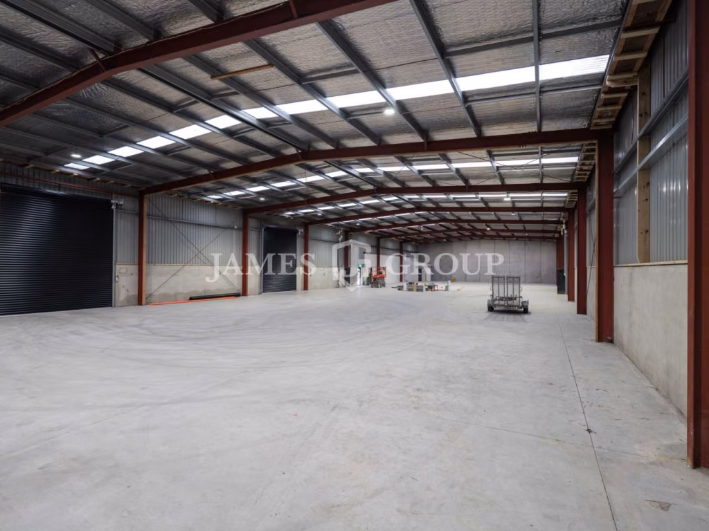 A-grade 1,601m² | Supreme Highway Visibility