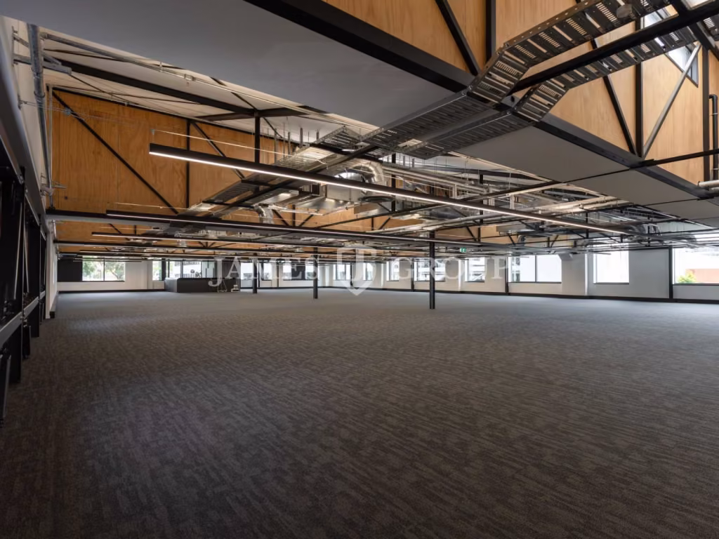 Recently Refurbished Greenlane Character Office
