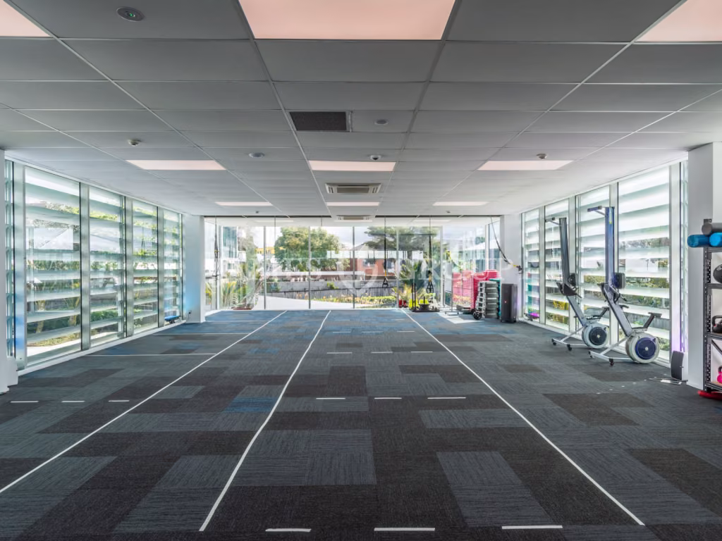 Ellerslie Office With Onsite Amenities & Parking