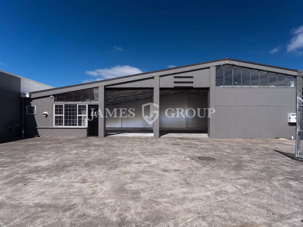 Refurbished Warehouse | Dual Access & Secure Yard