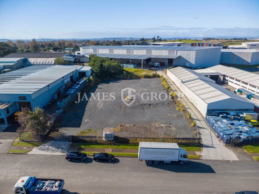 Prime Location Yard Opportunity