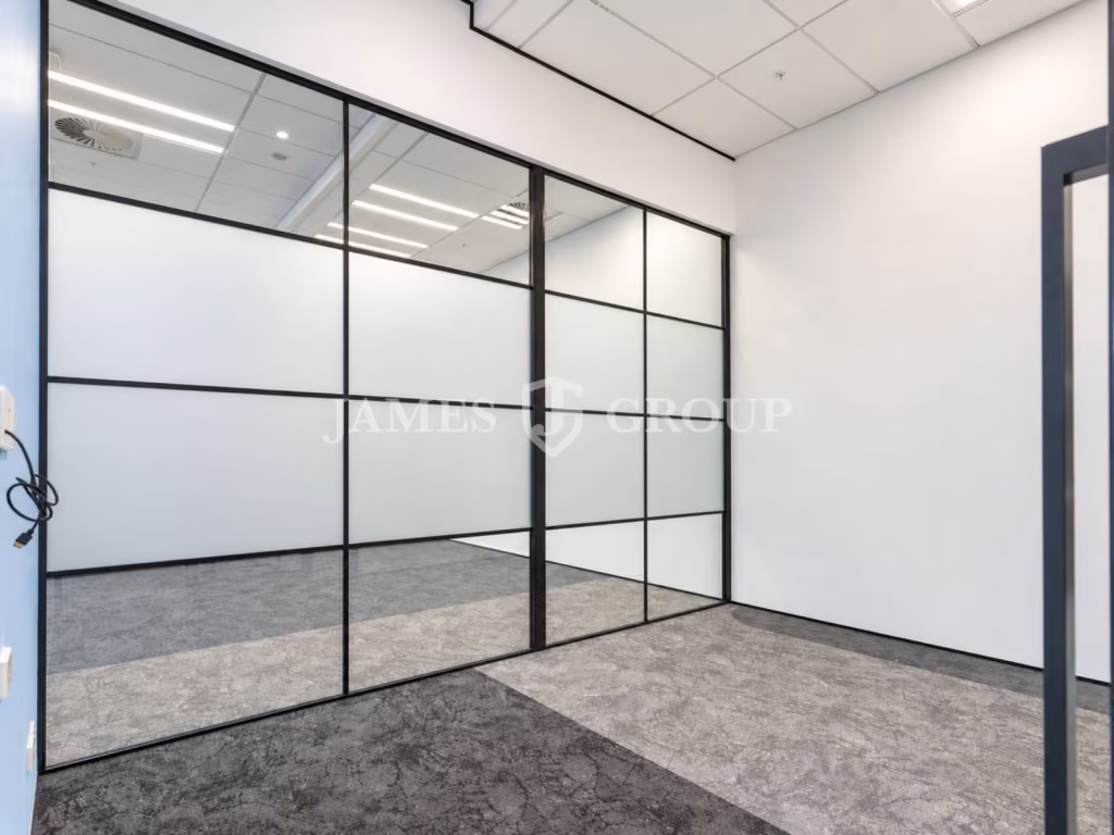 Well-presented Cbd Fringe Workspace