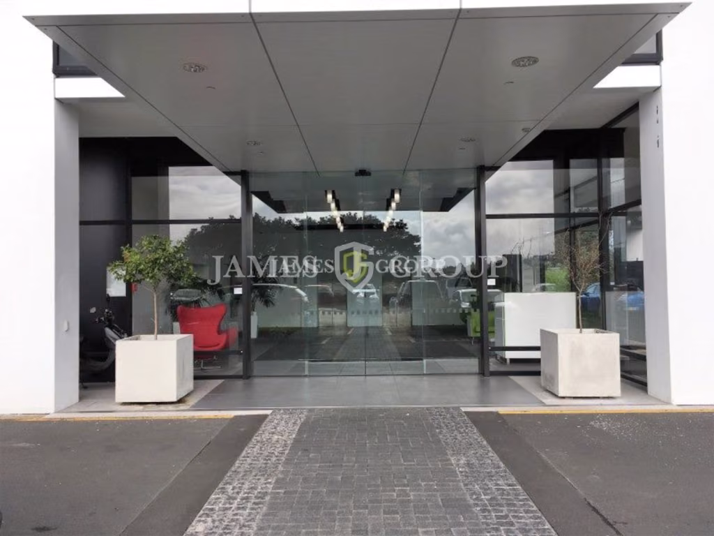 Versatile Ground Floor Office In Ellerslie