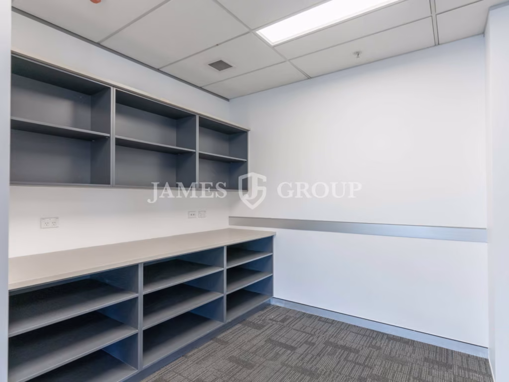 Ground Floor Office On Carlton Gore Road