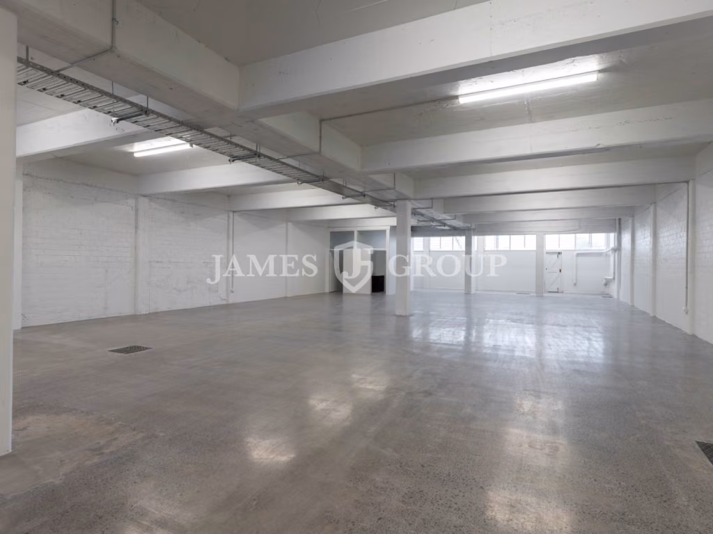 Showroom Excellence – Brand New Refurb