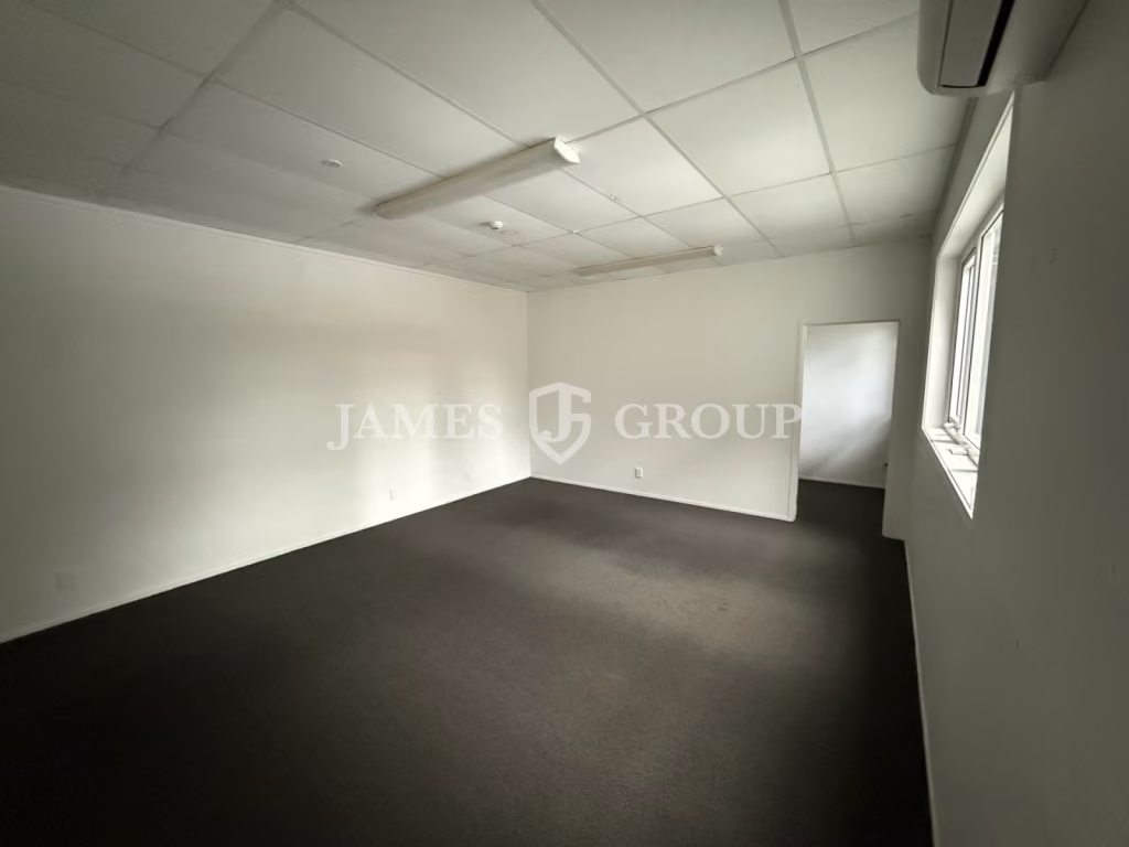 Modern Secure Industrial Unit – 164m²