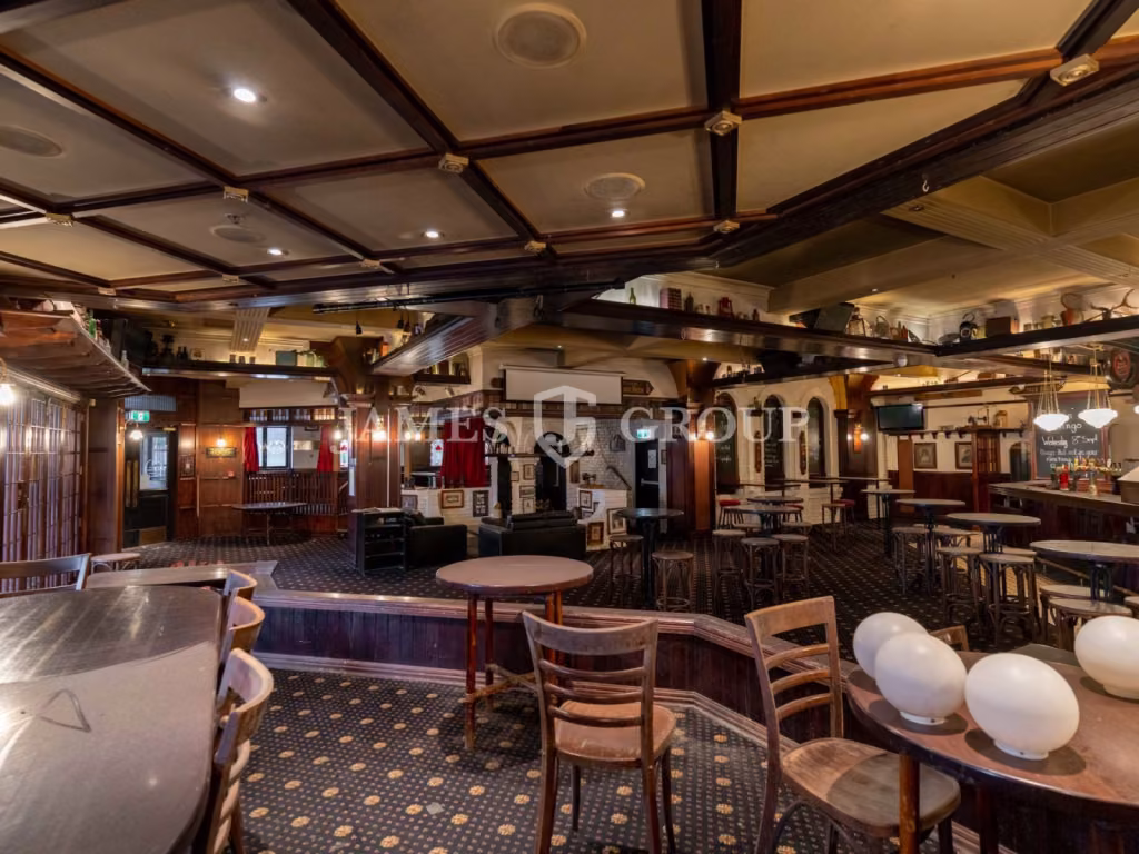 Full Floor Retail In Newmarket | 870sqm
