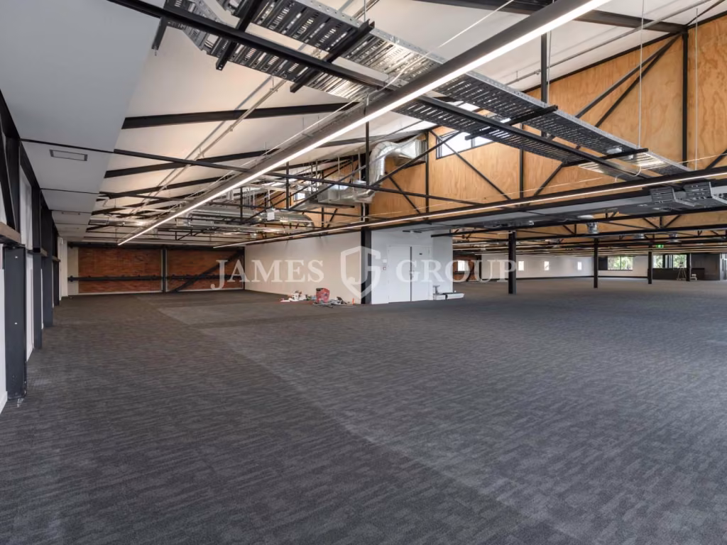 Recently Refurbished Greenlane Character Office