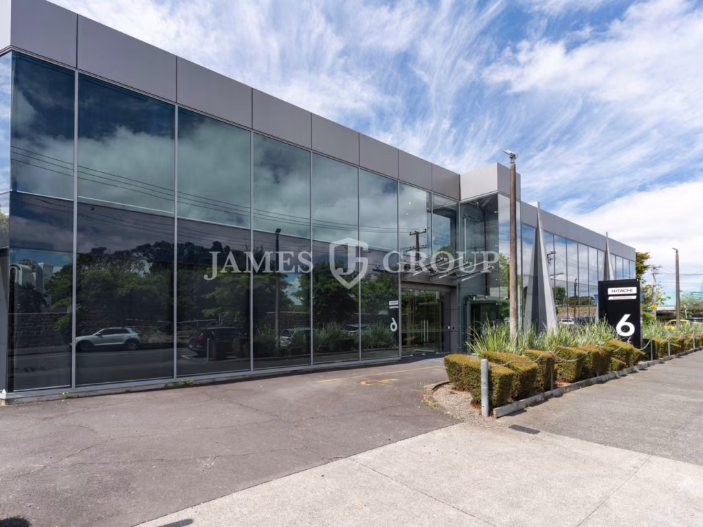 230m² Office With Parking In Central Ellerslie