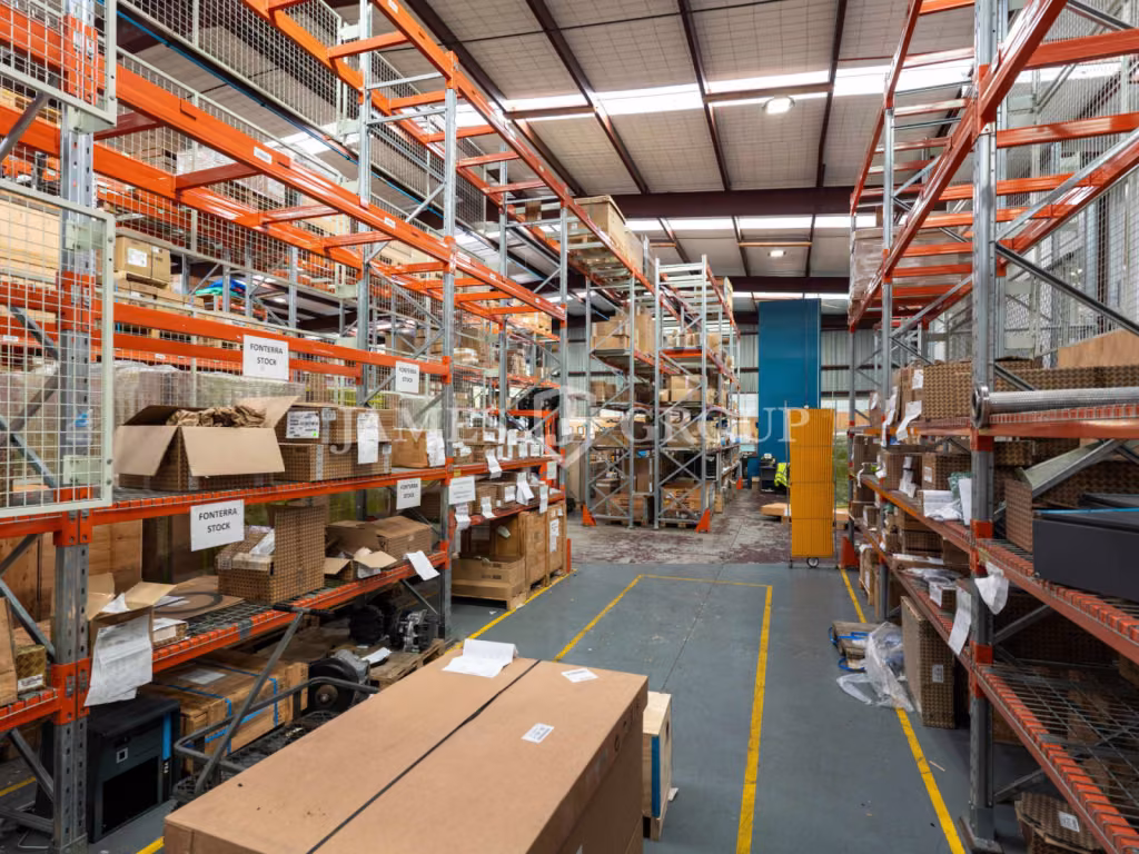 Industrial Hq | 1,147sqm Warehouse – 574sqm Office