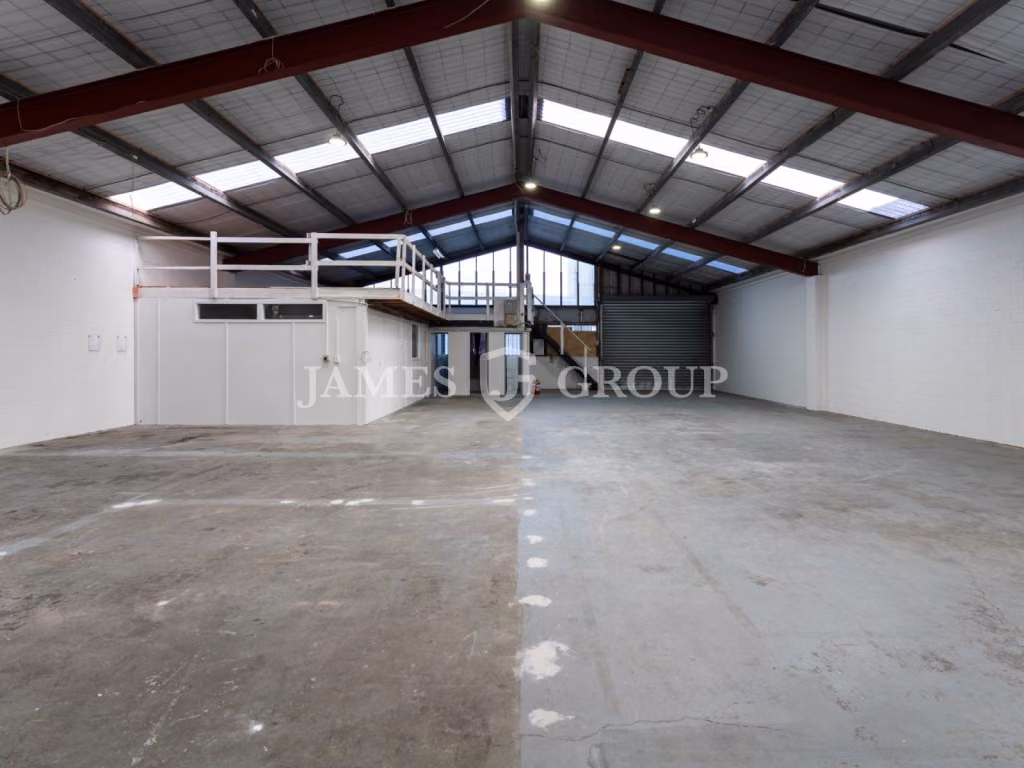 Onehunga Industrial | 270m² Warehouse