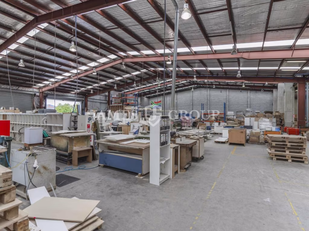 Premium Corner Site Warehouse + Large Secure Yard