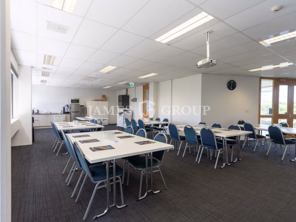 230m² Office With Parking In Central Ellerslie