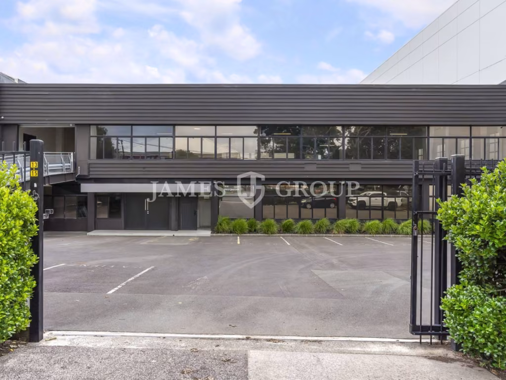 Office Or Warehouse Or High-end Showroom
