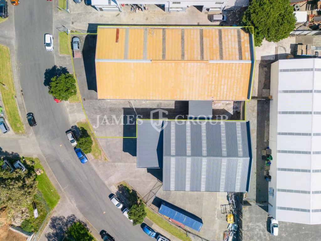For Sale – Vacant High Stud Warehouse & Yard