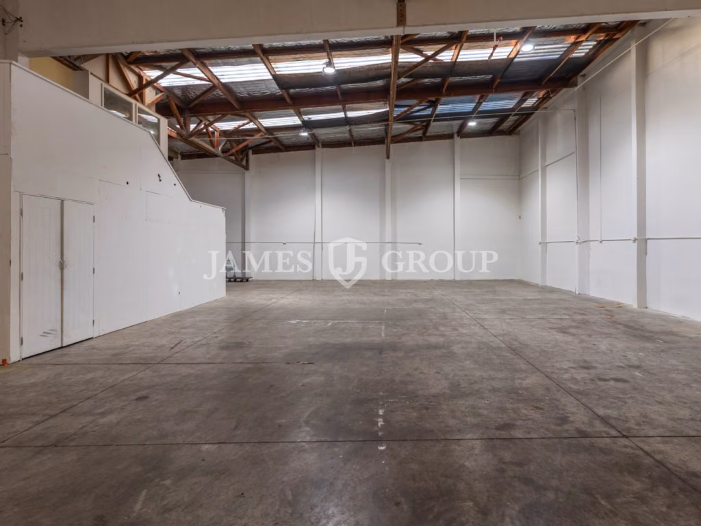 Affordable Secure Unit | Dual Roller Door