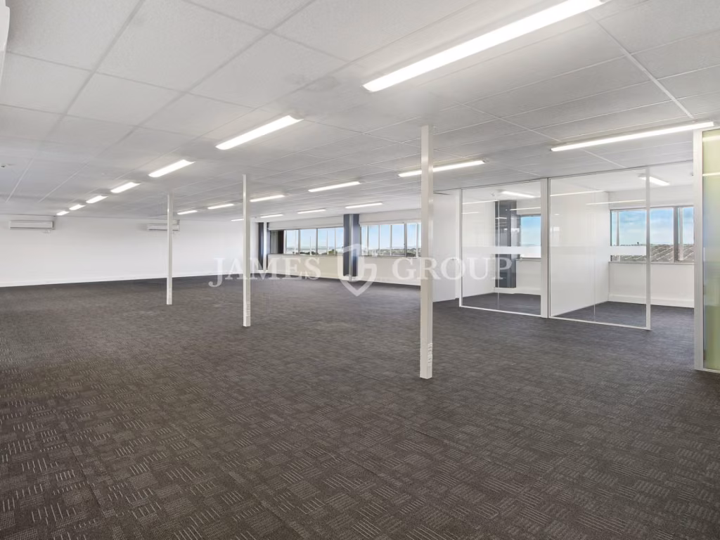 Expansive Views & Prime Location | 326.8m²