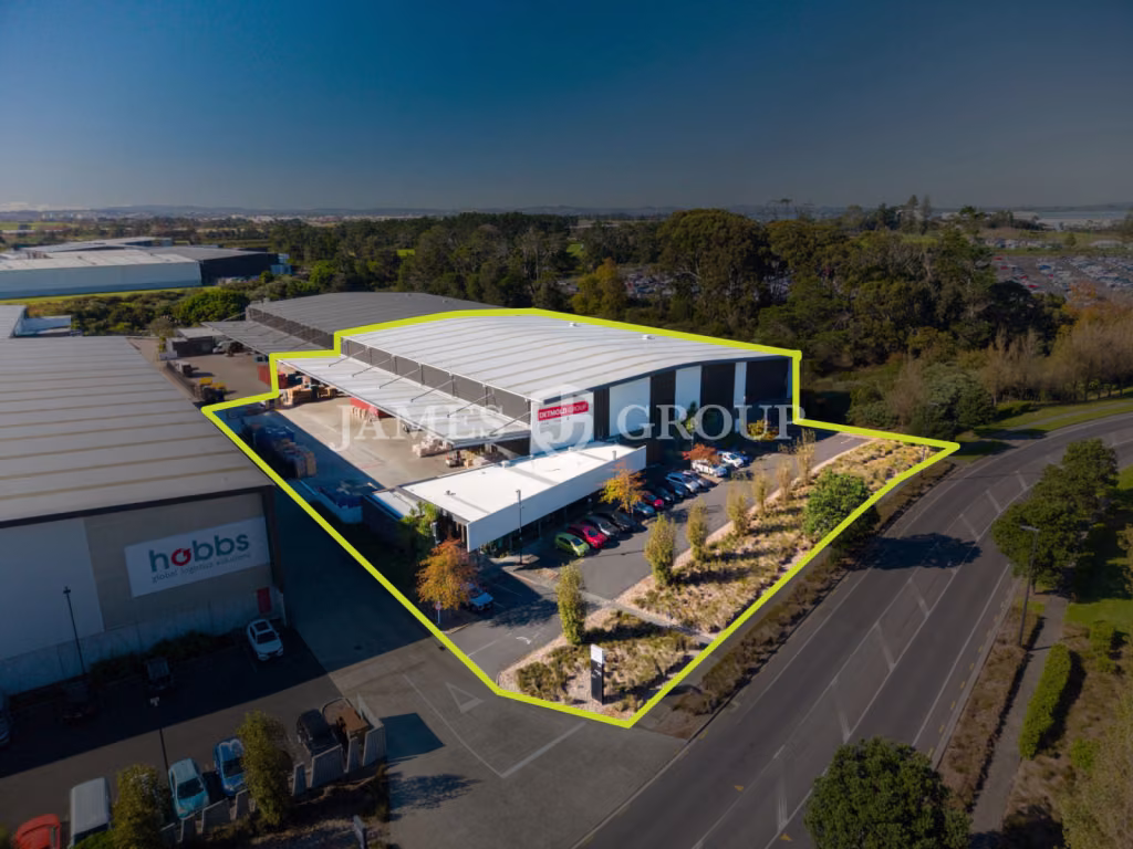 High Stud Airport Oaks Industrial Opportunity
