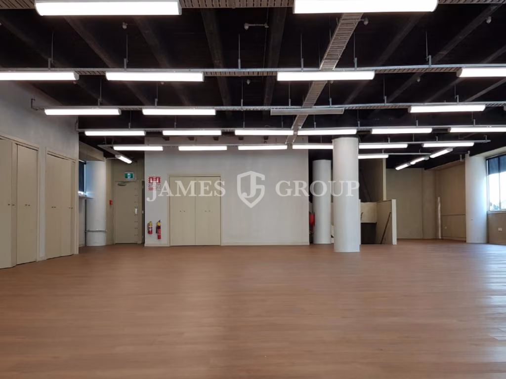 Affordable Ground Floor Showroom/office