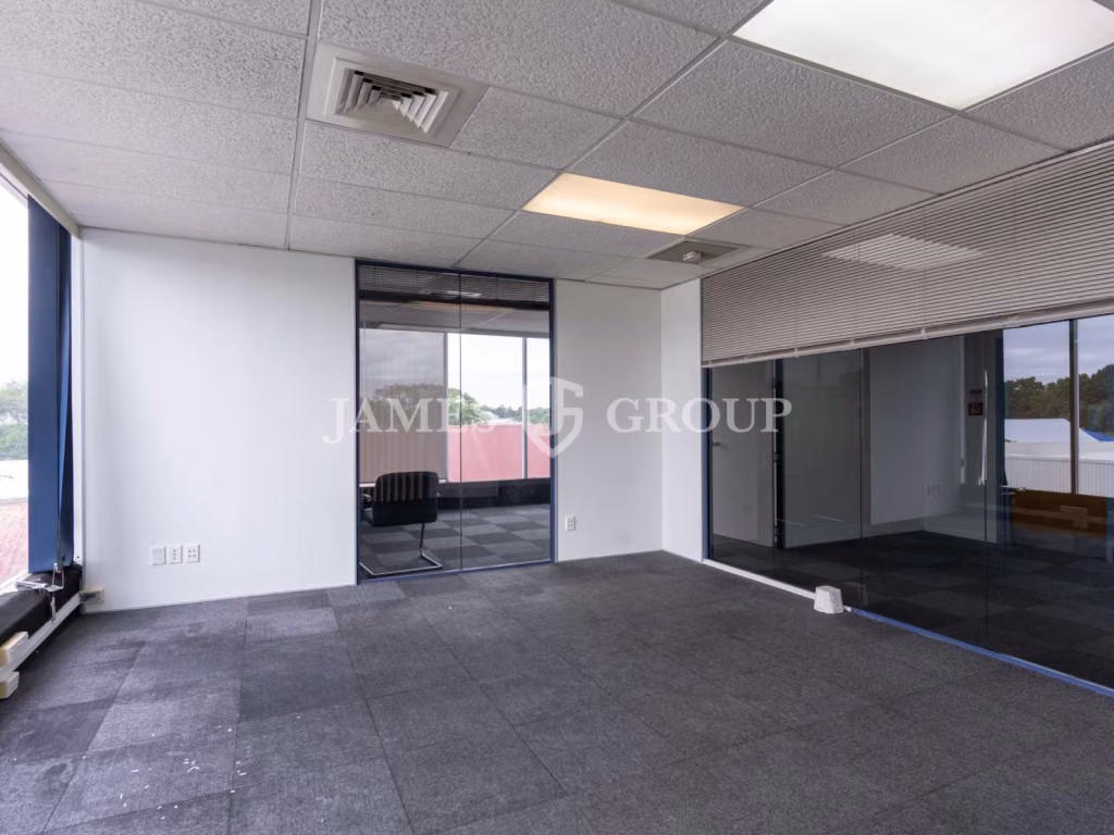 Top Floor Partitioned Office With Natural Light