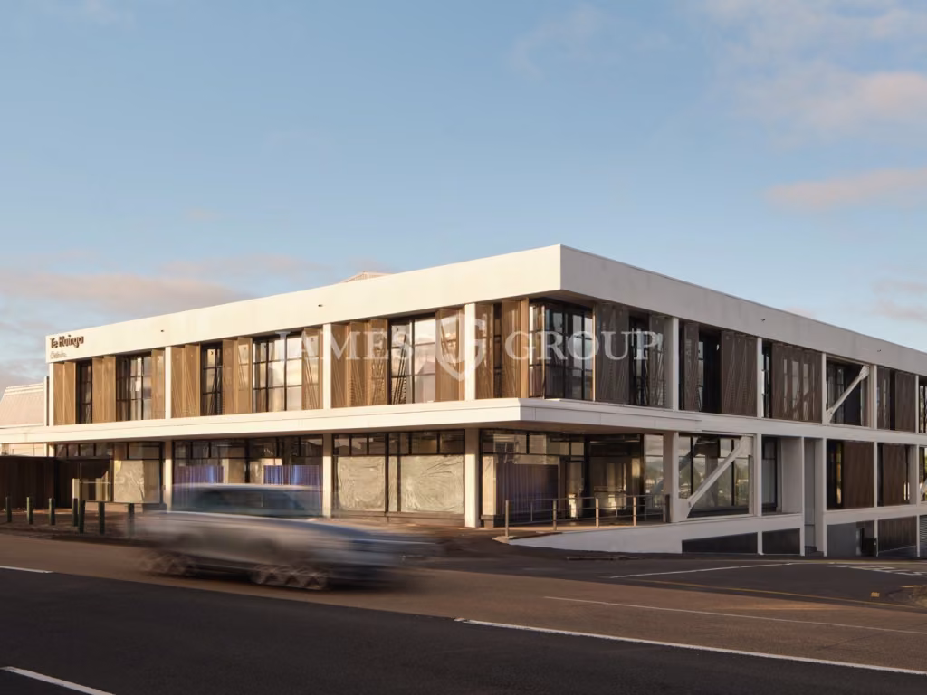 Modern 436m² Penrose Office With Onsite Parking