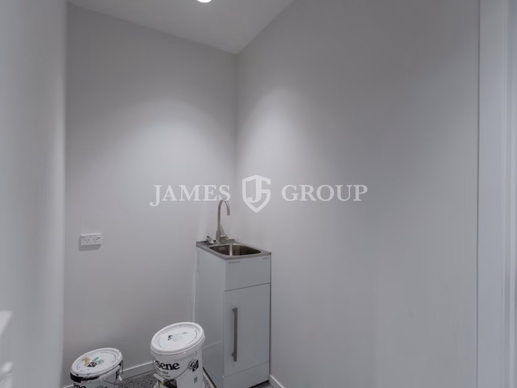 Standalone Newmarket Showroom