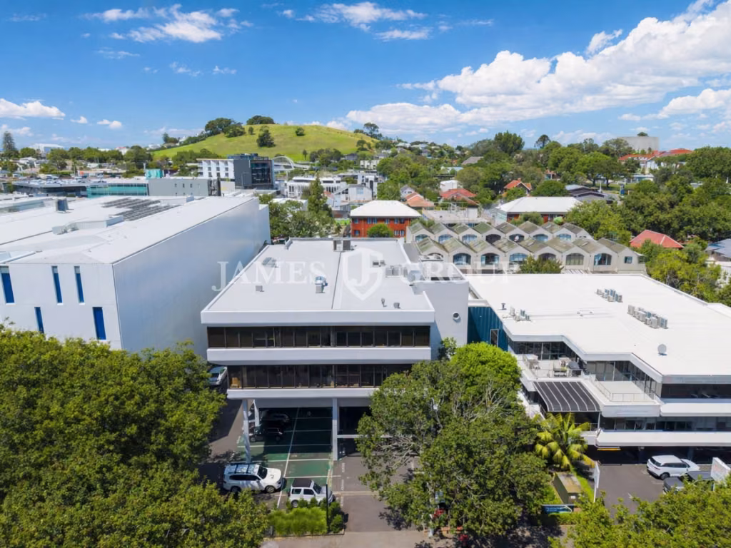 Freehold Office | Long Term Income