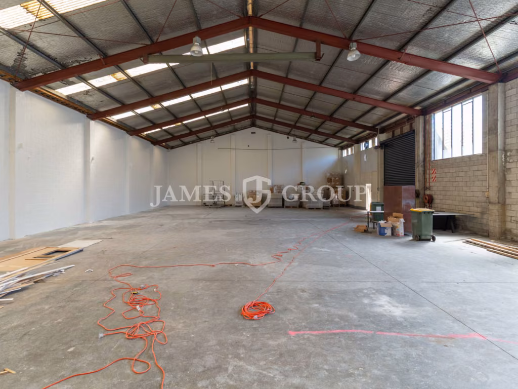 For Sale – Vacant High Stud Warehouse & Yard