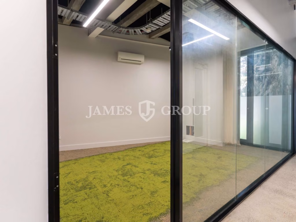 Kauri Timber Tenancy In Highly Connected Location