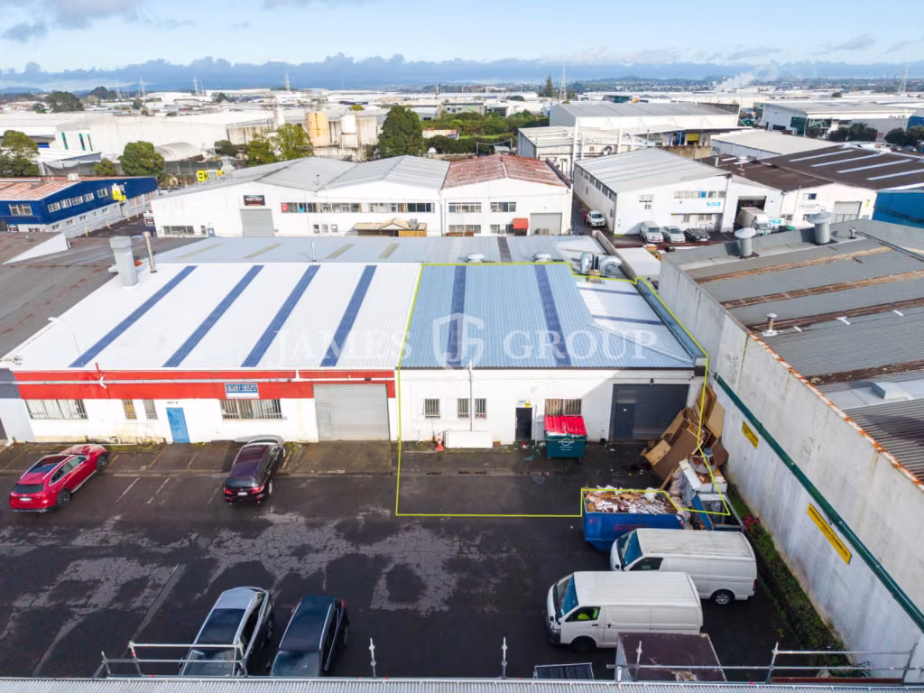 Prime Harris Road Location – 210m² Industrial Unit