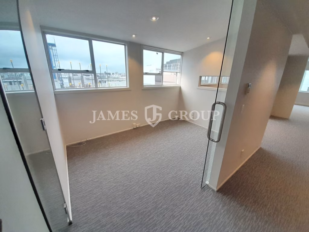 Versatile Eden Terrace Office + Secure Parking