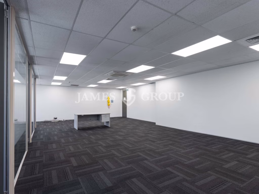 A-grade Airport Oaks Office
