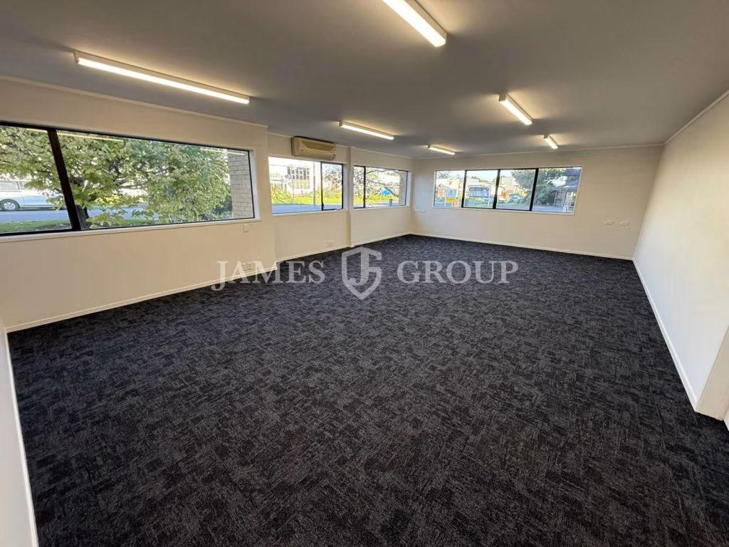 Versatile Industrial Warehouse | 1,502m²