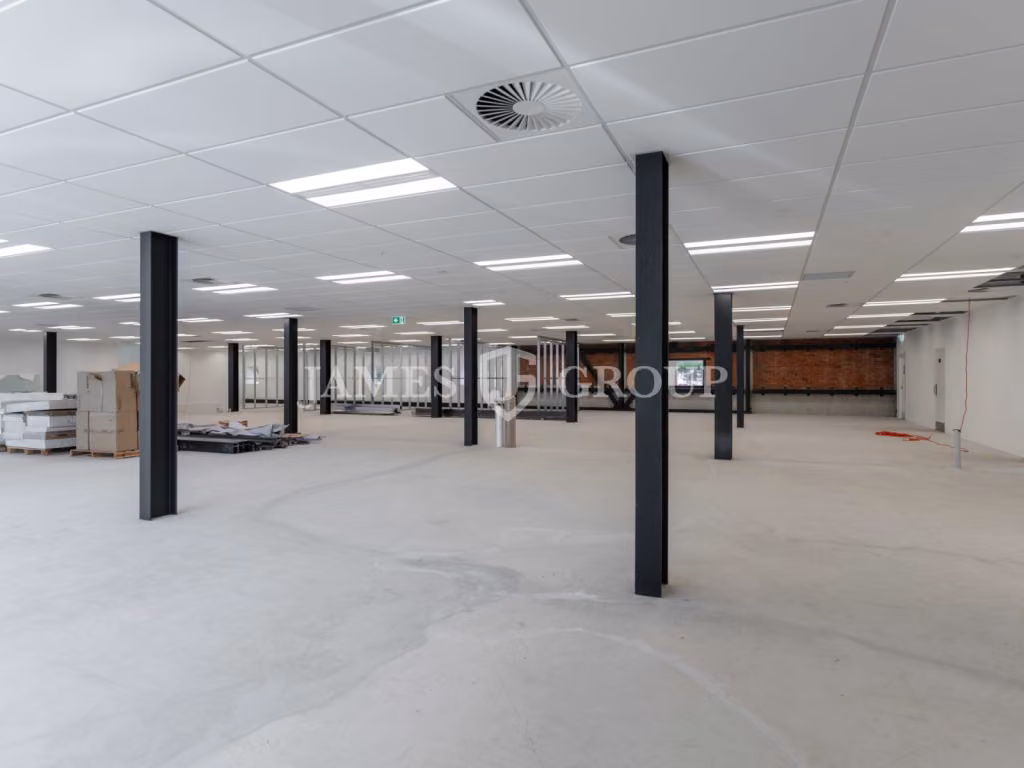 High Profile Character Office + Great Incentives