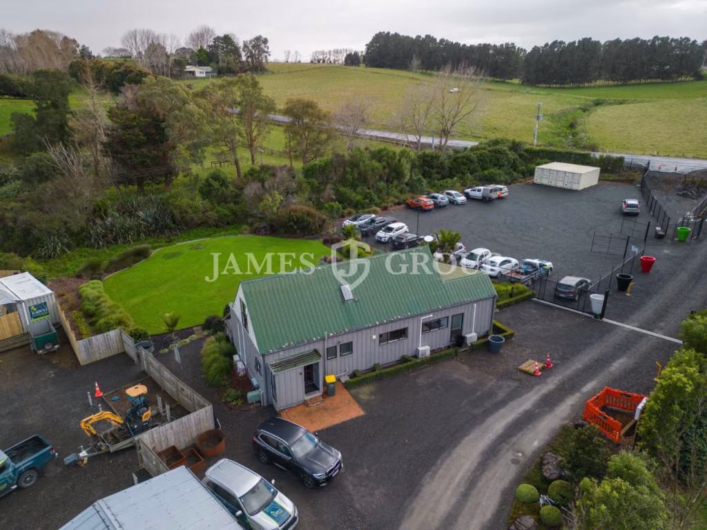 Flexible Options! Secure Yard, Office & Workshop