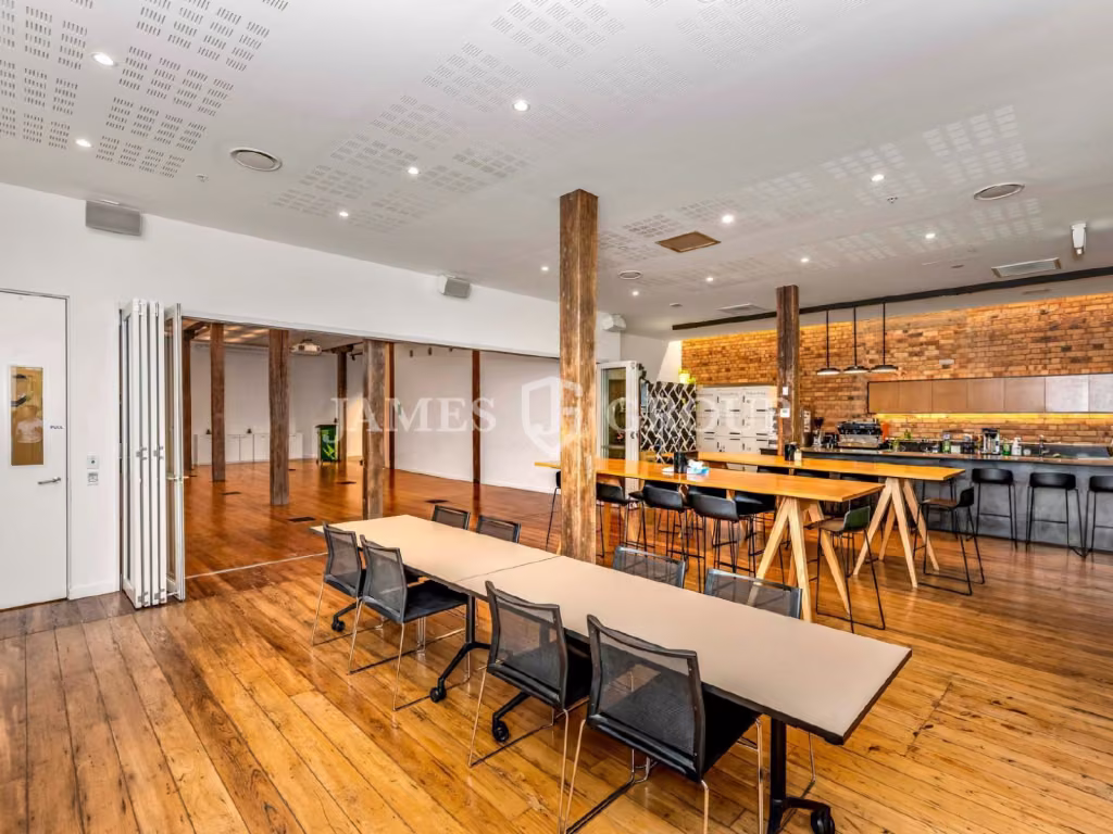 Landmark Character Office In Parnell