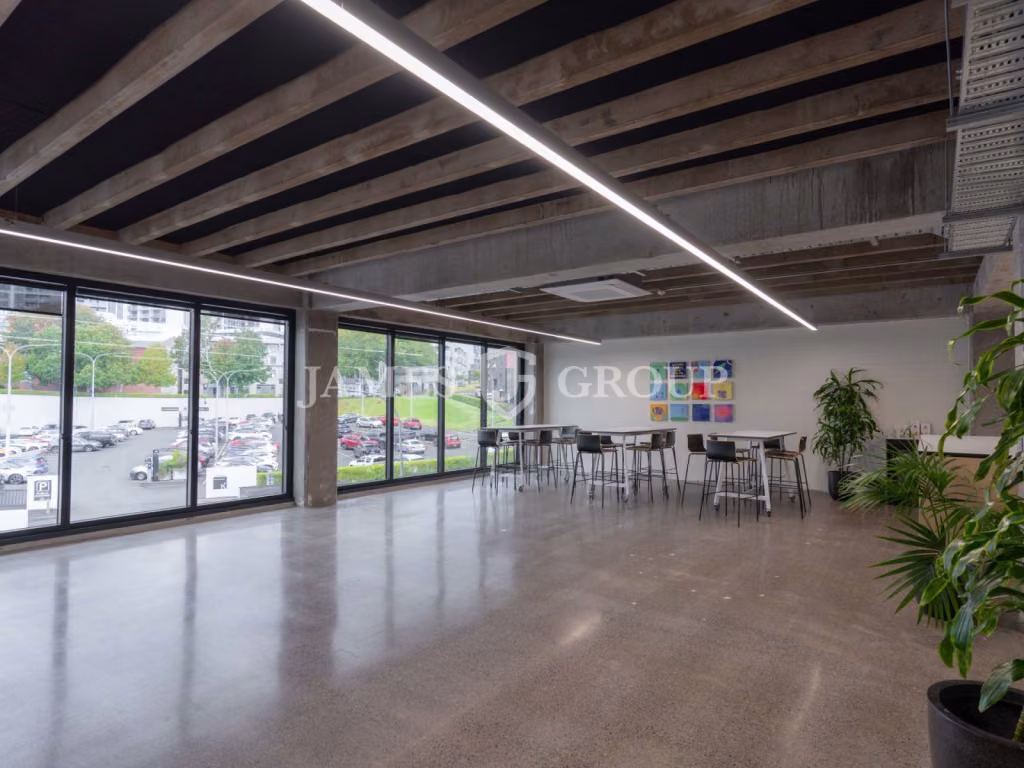 346m² Office In Sought-after City Works Depot