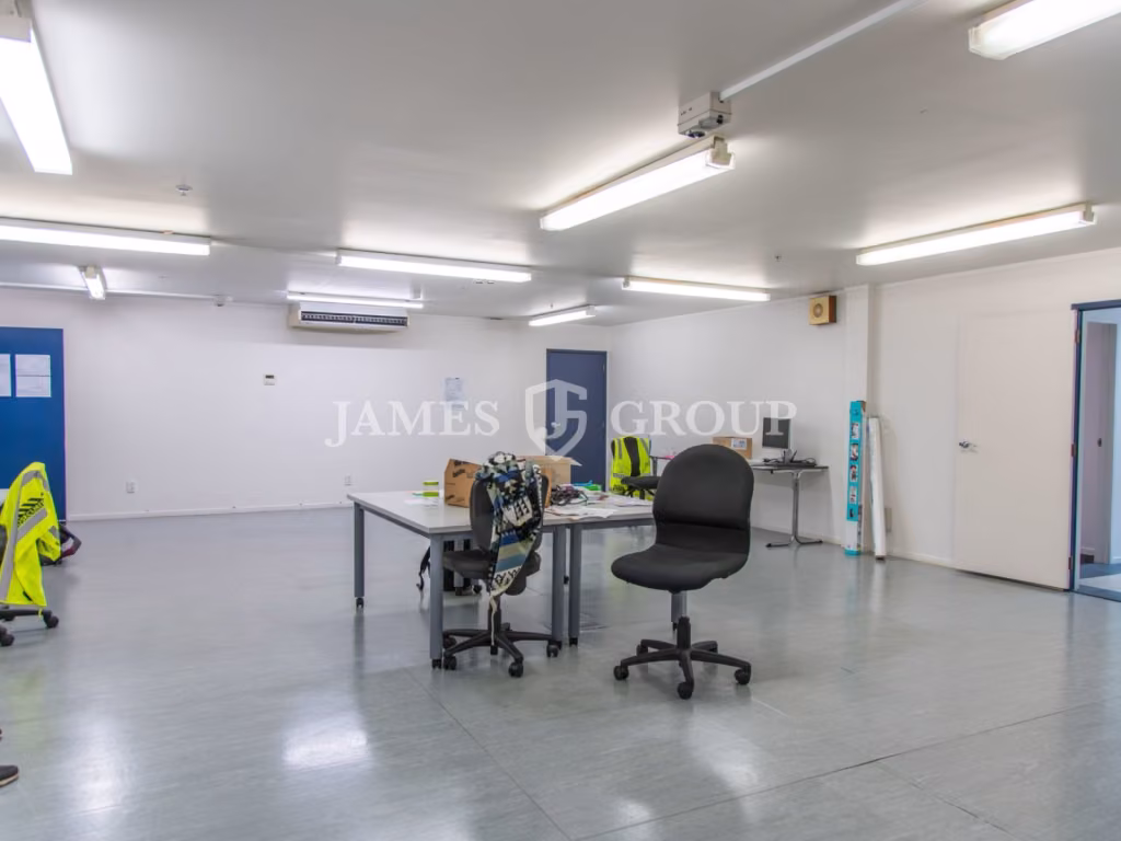 High Profile On East Tamaki Rd – 1,356sqm