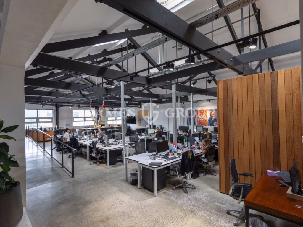 City Fringe Office With Excellent Transport Links