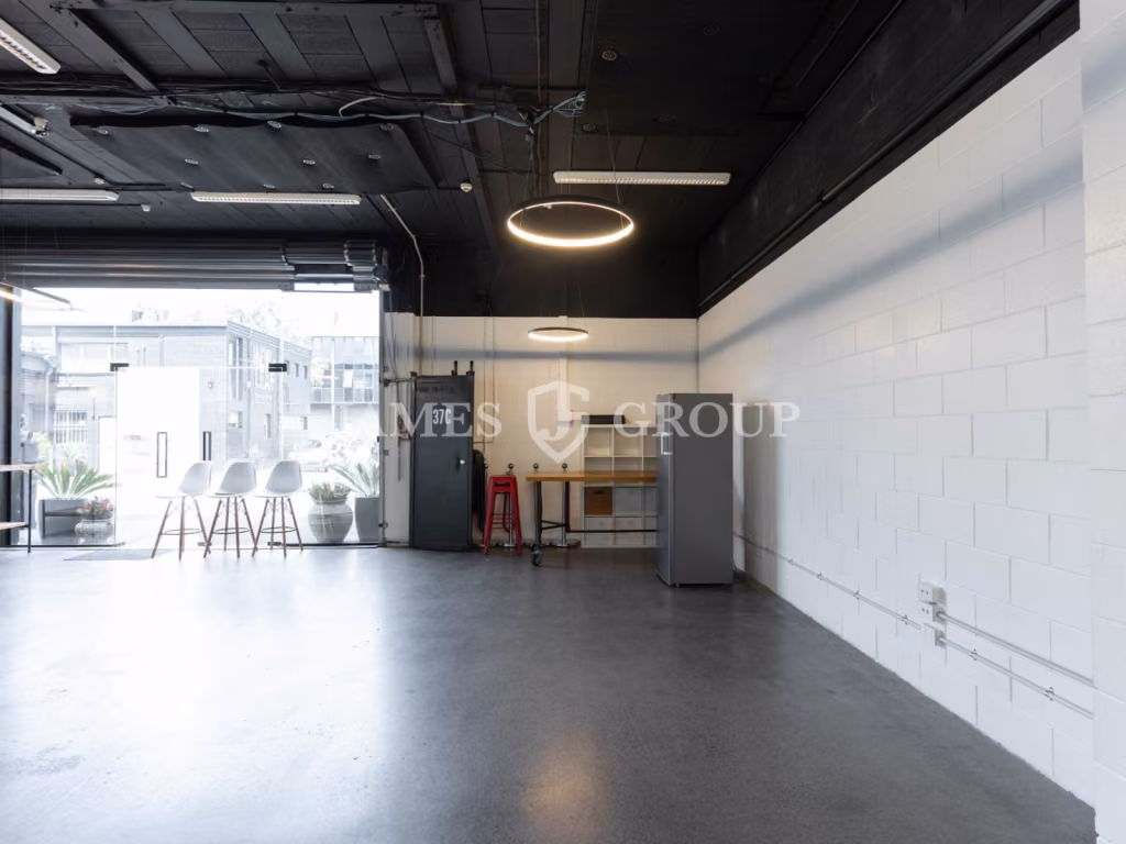 Well Located 328m² Office Space