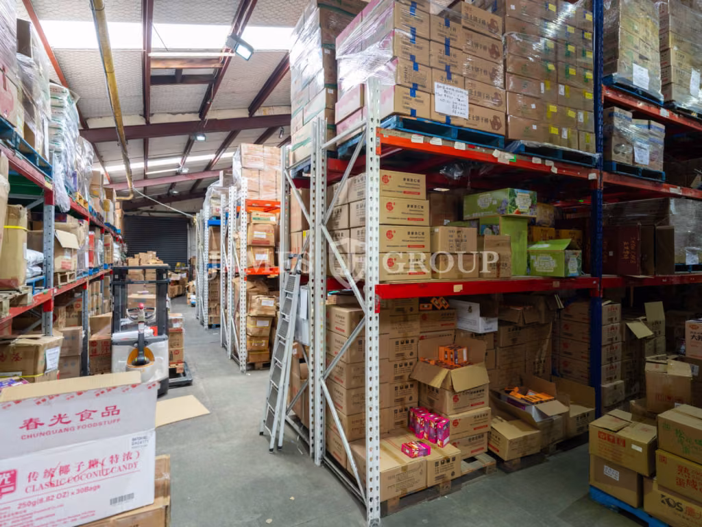 1,250m² High Stud Rosebank Warehouse + Yard